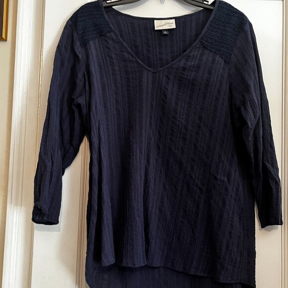 Universal Threat Gauze Blue V-Neck Top (Size Medium / Gently-Worn) - Picture 10 of 10